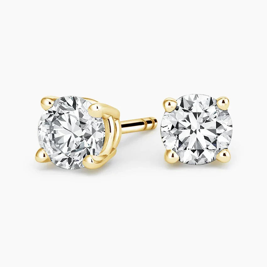 Lab diamond stud earrings in 14K yellow gold, round cut, from Delux Jewelry